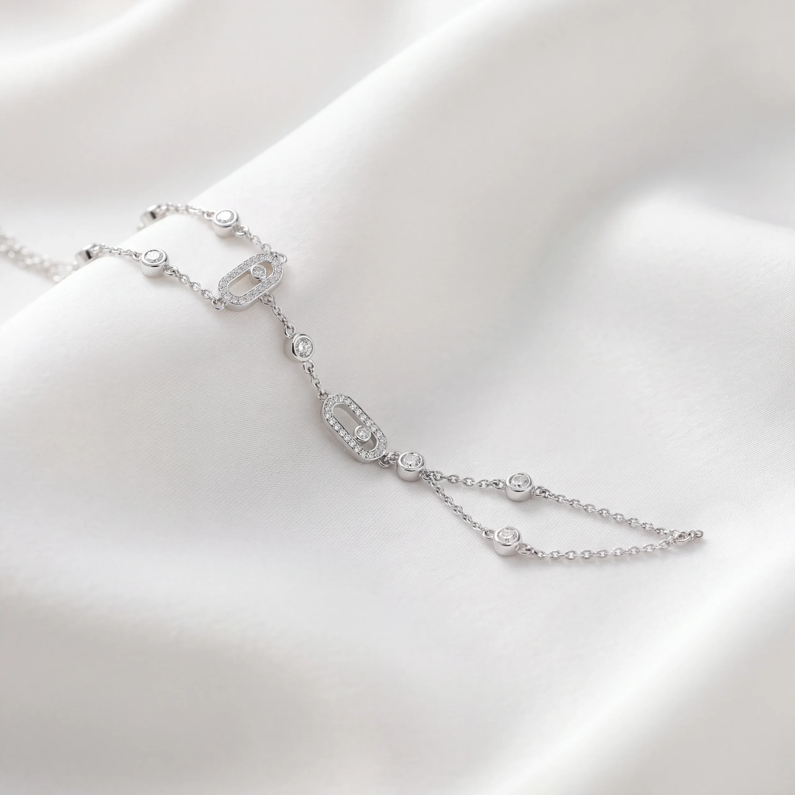 The Cascade Link Palm Bracelet