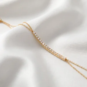 The Curved Bar Palm Bracelet
